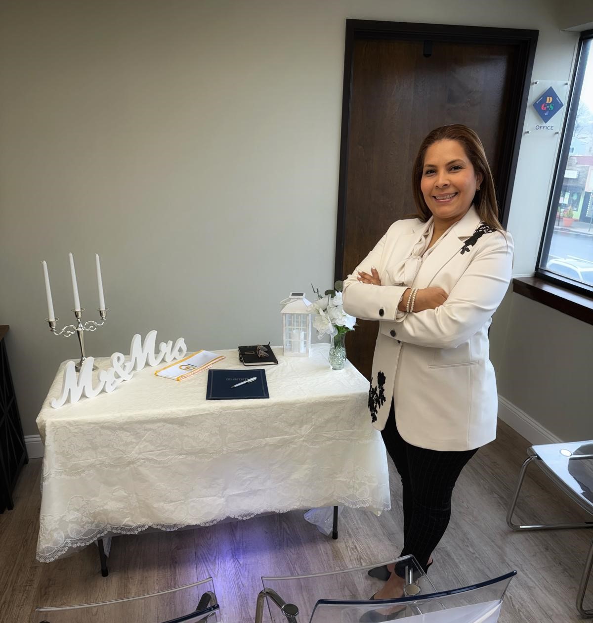 Cuarto de ceremonia con Ministro